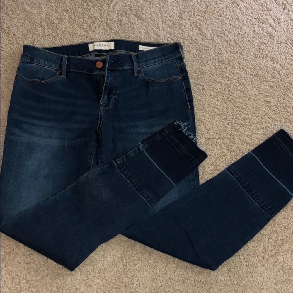 Skinny jeans